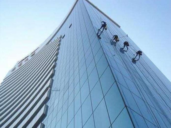 武漢外墻清洗的工具基礎(chǔ)要求是什么？以下內(nèi)容有詳細(xì)介紹