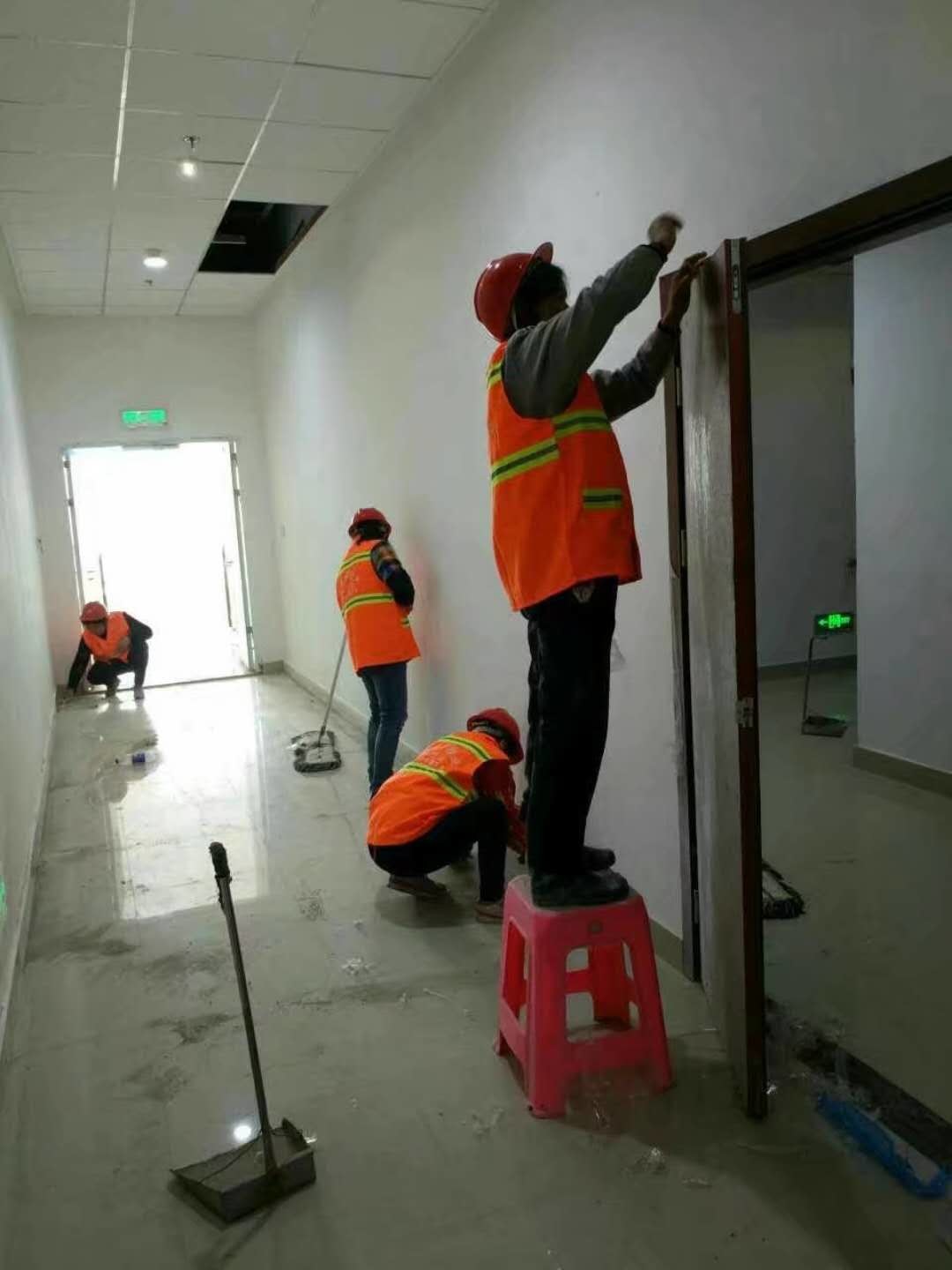 開荒保潔怎么做？開荒保潔的常識(shí)有哪些？