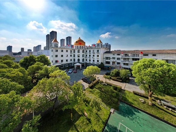 堅守業(yè)盛堂集團(tuán)使命，打造專業(yè)培訓(xùn)團(tuán)隊——學(xué)術(shù)培訓(xùn)部